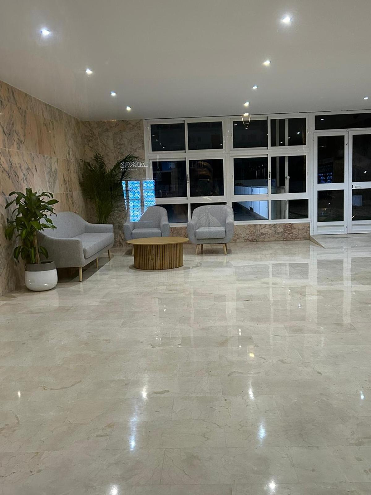 Apartamento Totalmente Reformado Con Piscina Y Jardines Al Lado De La Playa De La Carihuela Torremolinos Exteriér fotografie
